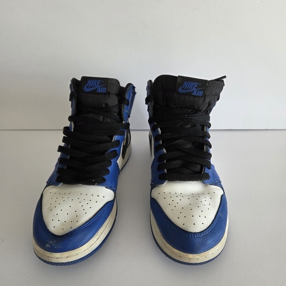 Nike Air Jordan 1 High-Top Sneakers in Blue and White Sz.5,5 Y - Picture 3 of 11